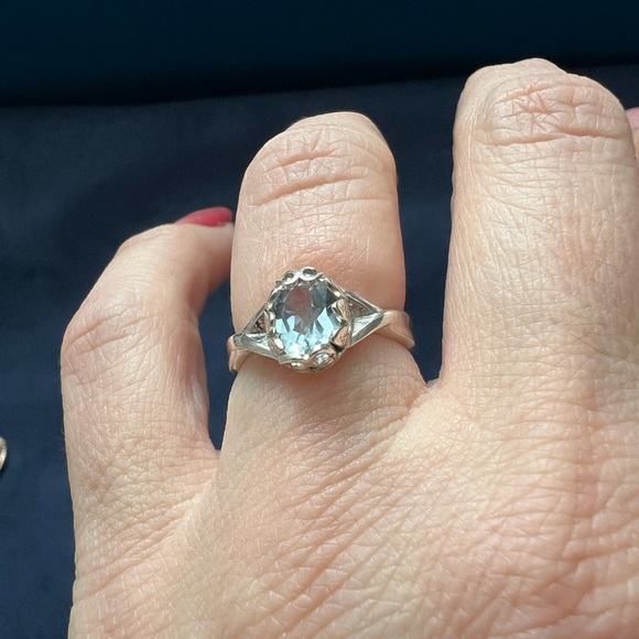 Sterling silver ring - Picture 1 of 12